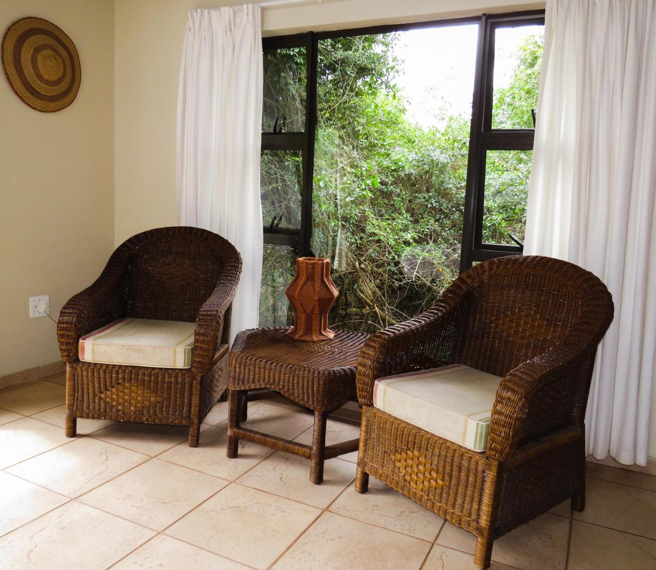 Umkhumbi Lodge Hluhluwe Eksteriør bilde