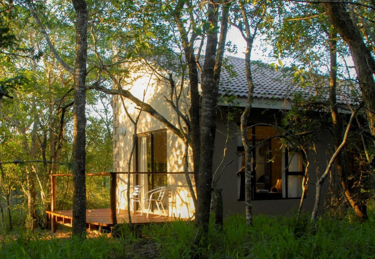 Umkhumbi Lodge Hluhluwe Eksteriør bilde