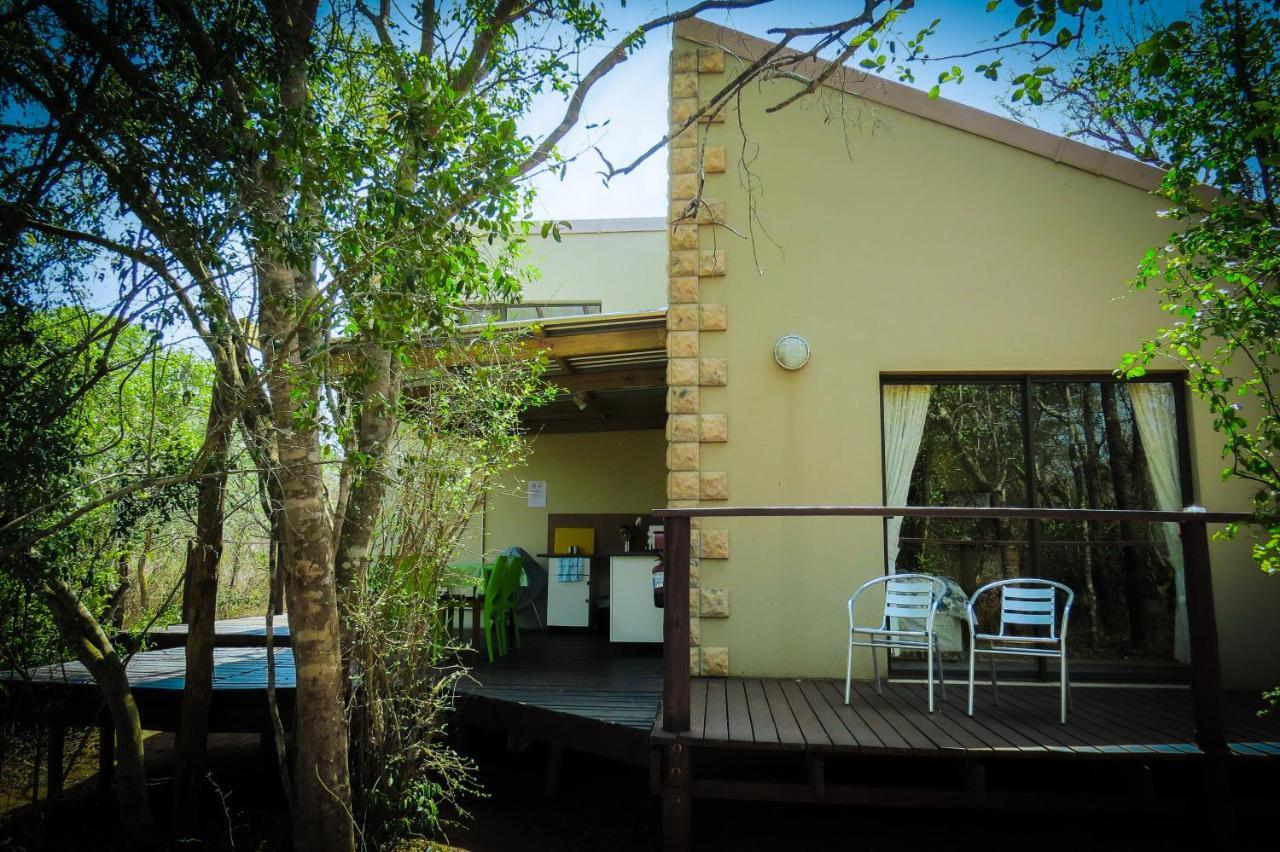 Umkhumbi Lodge Hluhluwe Eksteriør bilde
